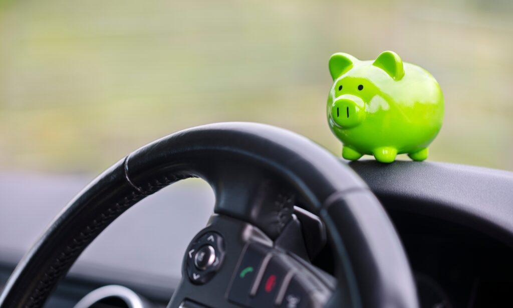 Save Money On Driving Tuition Lessons With Feel Free Driving School